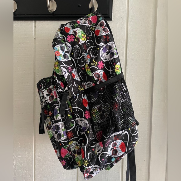 TRANS BY JANSPORT Supermax Backpack Sugar Skull - Picture 4 of 8